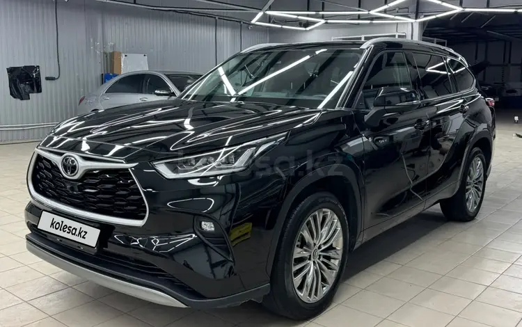 Toyota Highlander 2025 годаүшін25 000 000 тг. в Уральск
