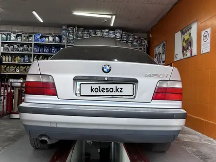 BMW 320 1995 года за 2 400 000 тг. в Алматы – фото 10