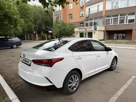 Hyundai Accent 2021 года за 5 770 000 тг. в Караганда