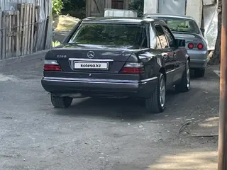 Mercedes-Benz E 280