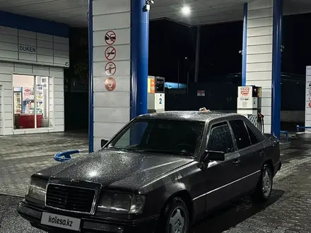 Mercedes-Benz E 230 1992 года за 1 600 000 тг. в Шымкент – фото 12