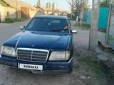 Mercedes-Benz E 260 1992 года за 1 500 000 тг. в Тараз – фото 2