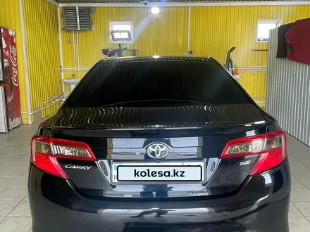 Toyota Camry 2013 года за 8 200 000 тг. в Атырау – фото 4