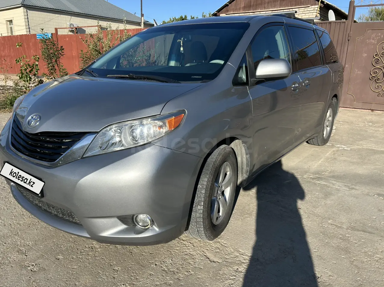 Toyota Sienna, 2012