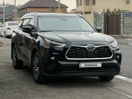 Toyota Highlander 2022 года за 24 700 000 тг. в Алматы