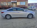 Hyundai Sonata 2012 года за 4 000 000 тг. в Актобе – фото 2