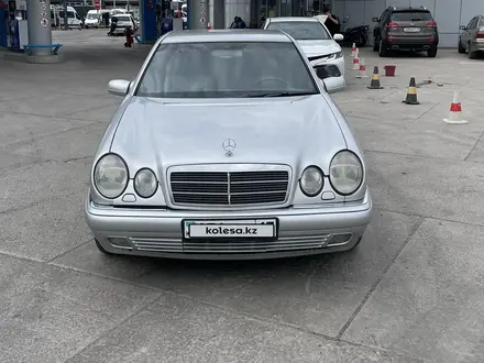 Mercedes-Benz E 240 1996 года за 3 200 000 тг. в Шымкент – фото 7