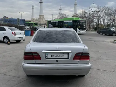 Mercedes-Benz E 240 1996 года за 3 200 000 тг. в Шымкент – фото 8