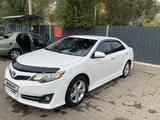 Toyota Camry 2014 года за 7 500 000 тг. в Уральск – фото 4