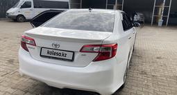 Toyota Camry 2014 года за 7 600 000 тг. в Уральск – фото 5