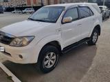 Toyota Fortuner 2007 года за 7 500 000 тг. в Актобе – фото 3
