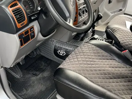 Toyota Land Cruiser 2006 года за 8 000 000 тг. в Актобе – фото 11