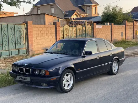 BMW 525 1995 года за 2 200 000 тг. в Шымкент