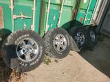 Диски с резиной Toyota LC Prado FJ Cruiser Lexus GX470 460 Hilux за 600 000 тг. в Актау