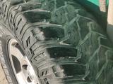 Диски с резиной Toyota LC Prado FJ Cruiser Lexus GX470 460 Hilux за 600 000 тг. в Актау – фото 5