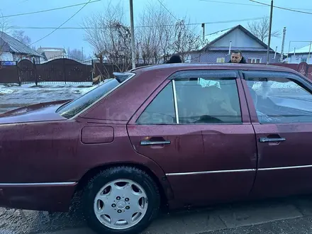 Mercedes-Benz E 230 1992 года за 900 000 тг. в Талдыкорган – фото 2