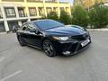 Toyota Camry 2020 года за 9 990 000 тг. в Алматы – фото 2