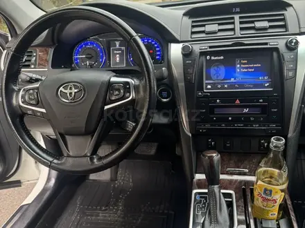 Toyota Camry 2016 года за 11 300 000 тг. в Алматы – фото 15