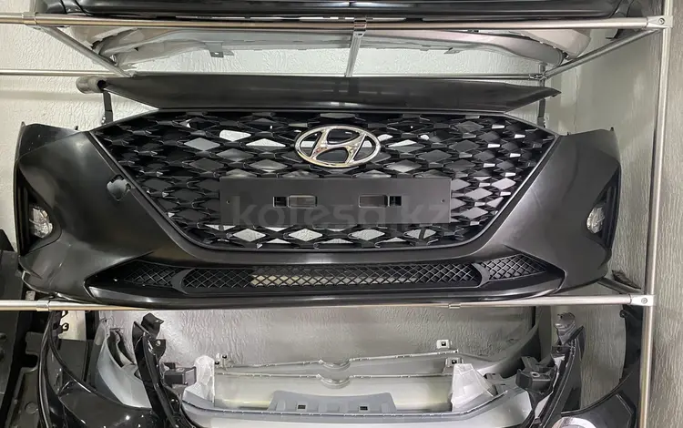 Решетка радиатора Hyundai Accent за 85 000 тг. в Костанай