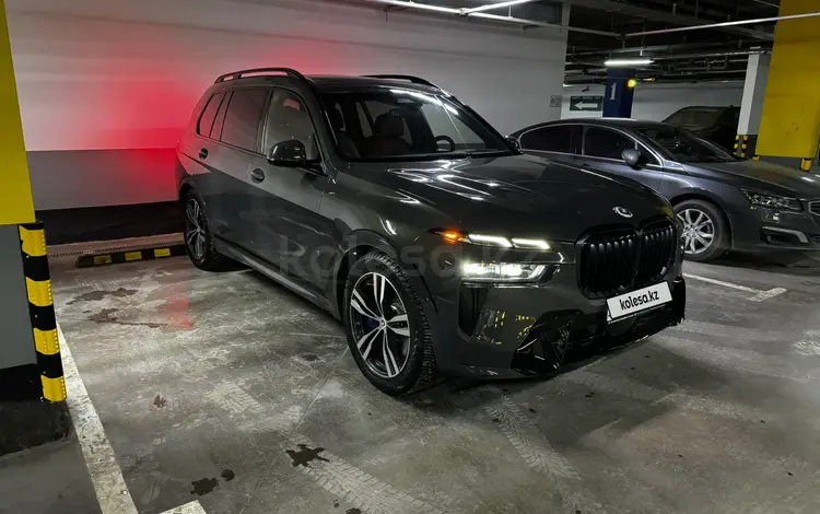 BMW X7 2022 года за 61 000 000 тг. в Астана