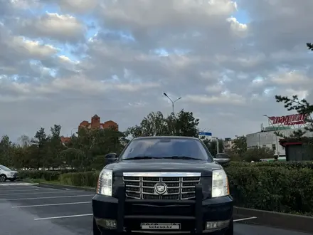 Cadillac Escalade 2007 года за 12 500 000 тг. в Астана