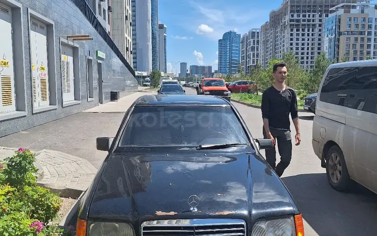 Mercedes-Benz E 200 1989 годаfor1 100 000 тг. в Астана