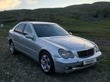 Mercedes-Benz C 200 2001 годаүшін3 000 000 тг. в Караганда – фото 2