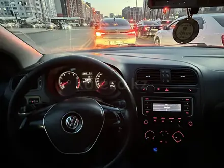 Volkswagen Polo 2015 года за 4 350 000 тг. в Астана – фото 12