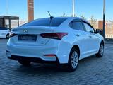 Hyundai Accent 2019 года за 7 290 000 тг. в Усть-Каменогорск – фото 3