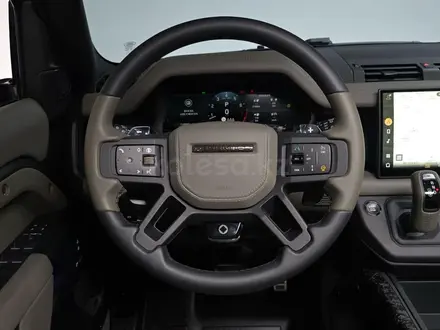 Land Rover Defender 2025 года за 90 180 000 тг. в Алматы – фото 18