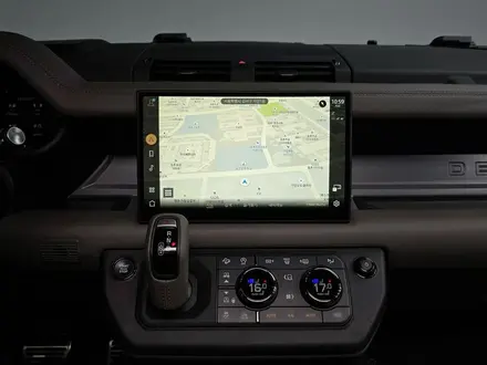 Land Rover Defender 2025 года за 90 180 000 тг. в Алматы – фото 19