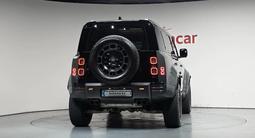 Land Rover Defender 2025 года за 90 180 000 тг. в Алматы – фото 3