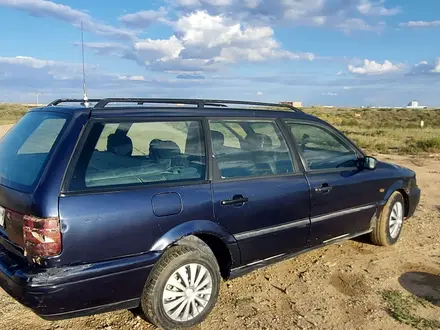 Volkswagen Passat 1995 года за 1 200 000 тг. в Атырау – фото 5