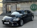 Lexus ES 250 2019 годаүшін21 000 000 тг. в Алматы