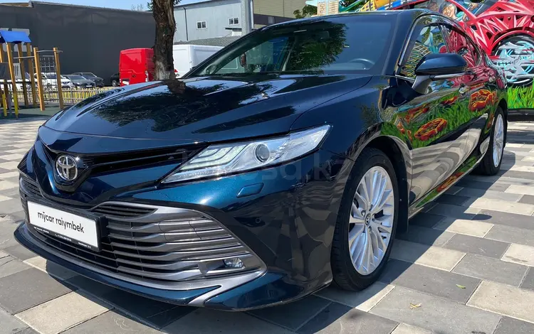 Toyota Camry 2019 годаүшін14 200 000 тг. в Алматы