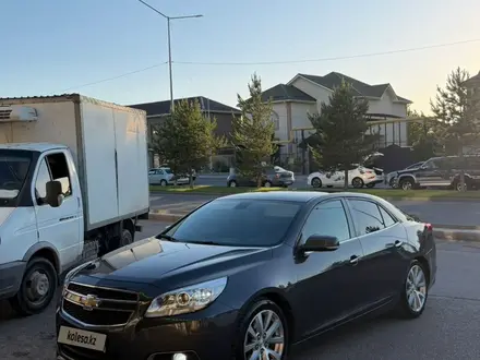 Chevrolet Malibu 2014 года за 6 500 000 тг. в Шымкент – фото 2