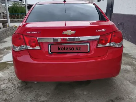 Chevrolet Cruze 2011 года за 3 700 000 тг. в Тараз – фото 4