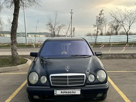 Mercedes-Benz E 230 1996 года за 1 700 000 тг. в Алматы – фото 13