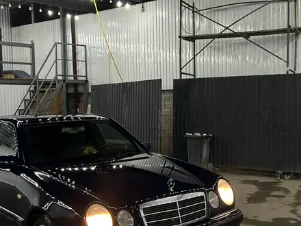 Mercedes-Benz E 230 1996 года за 1 700 000 тг. в Алматы – фото 9