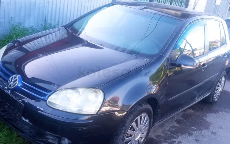 Volkswagen Golf 2005 годаүшін1 900 000 тг. в Алматы