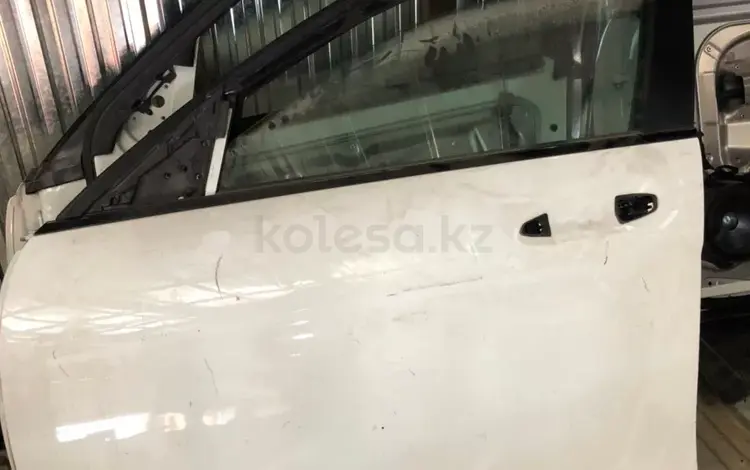 Двери на Мерседес С класс w 204 за 1 000 тг. в Алматы