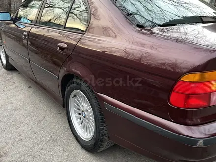 BMW 523 1997 года за 3 150 000 тг. в Алматы – фото 16