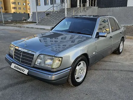 Mercedes-Benz E 280 1994 года за 2 400 000 тг. в Шымкент