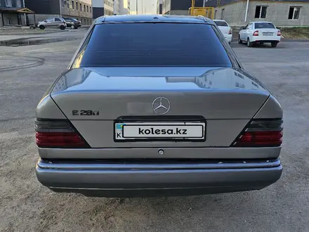 Mercedes-Benz E 280 1994 года за 2 400 000 тг. в Шымкент – фото 5