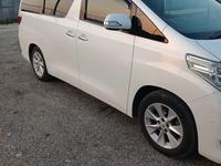 Toyota Alphard 2010 года за 11 900 000 тг. в Алматы