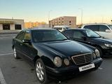 Mercedes-Benz E 320 2001 года за 4 000 000 тг. в Актау – фото 2