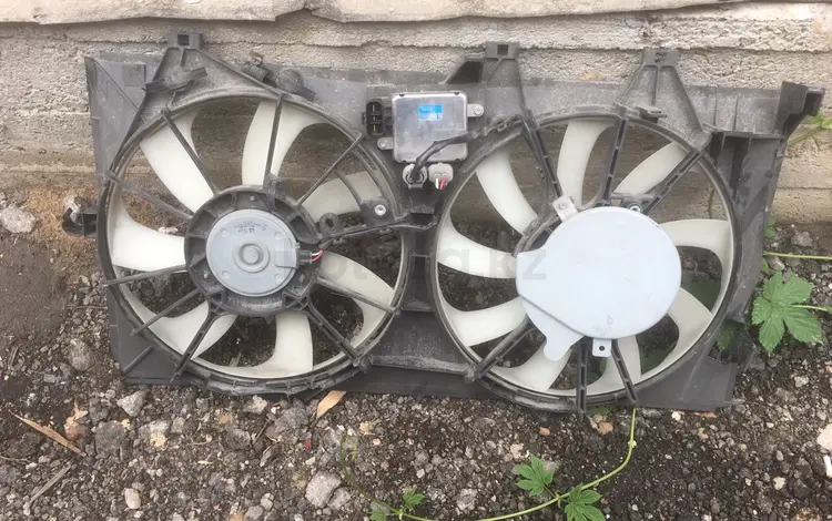 Диффузор блок вентилятора радиатора охлаждения тойота камри за 1 500 тг. в Алматы
