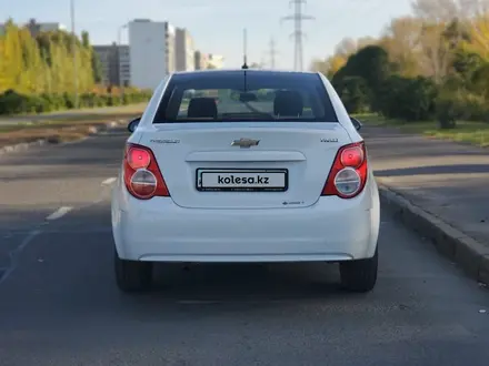 Chevrolet Aveo 2015 года за 4 100 000 тг. в Павлодар – фото 2