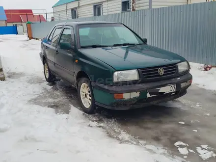 Volkswagen Vento 1995 года за 850 000 тг. в Уральск