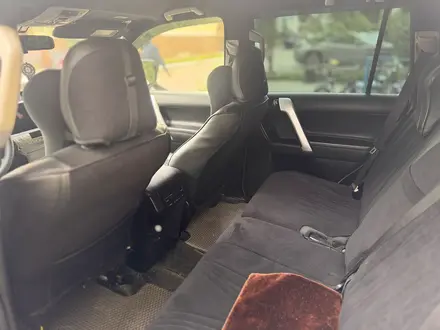 Toyota Land Cruiser Prado 2016 года за 25 000 000 тг. в Актобе – фото 9